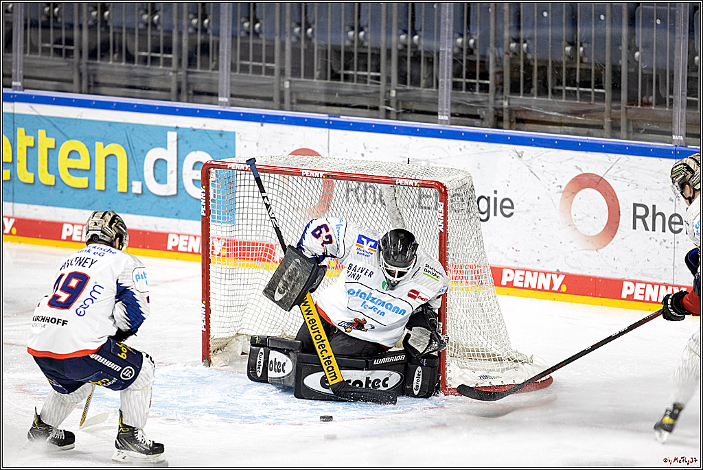PENNY DEL;  Koelner Haie - Iserlohn Roosters; Koeln, 20.02.2022